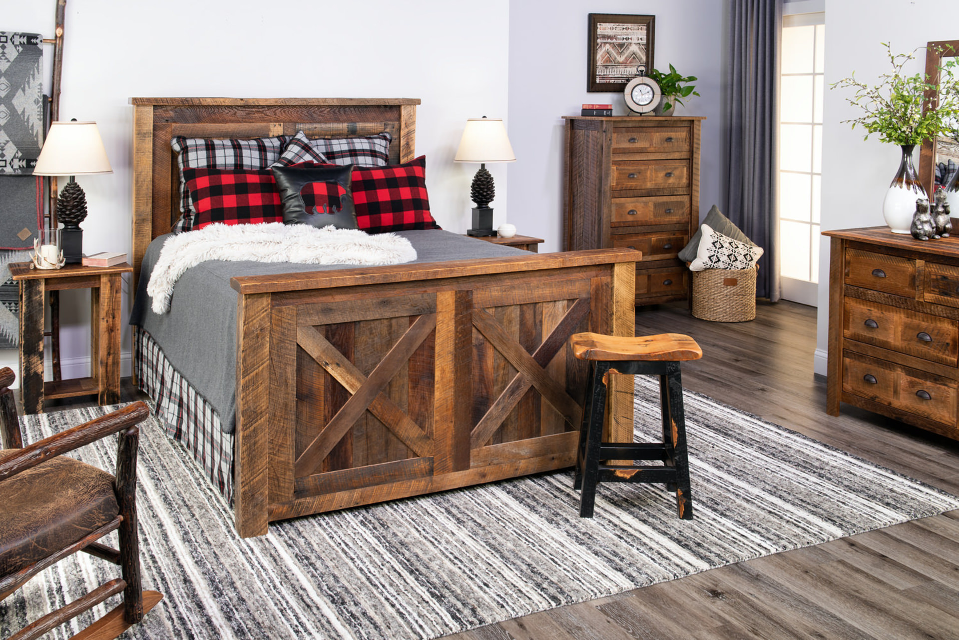 Cozy Cabin Decor - design blog by HOM Furniture