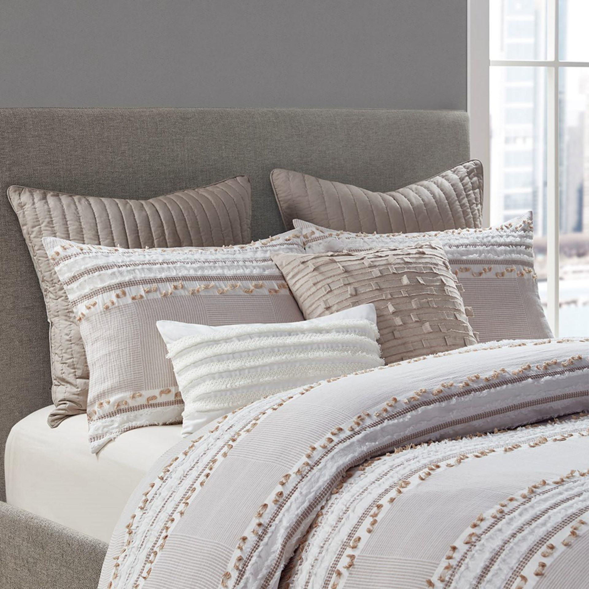 Mavis Reversible Comforter Set